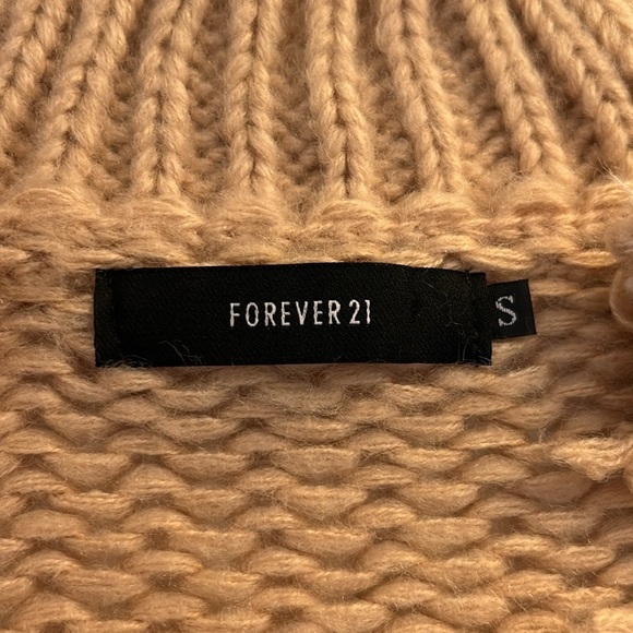 Forever 21 Tan Knit Distressed Cropped Long Sleeve Sweater Size Small - Picture 6 of 7